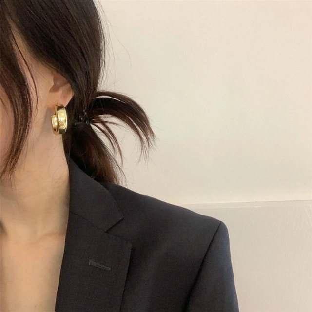 Hà Tăng chứng minh: Diện phụ kiện "thắp sáng" con người, gấp đôi sang chảnh- Ảnh 10.