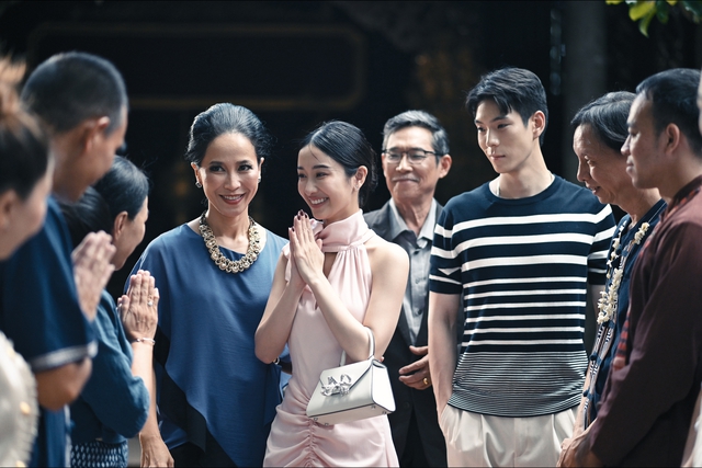 2 mỹ nhân Việt đồng loạt xuất ngoại làm dâu hào môn, visual xinh tràn màn hình nhưng ai thấy cũng né- Ảnh 2.