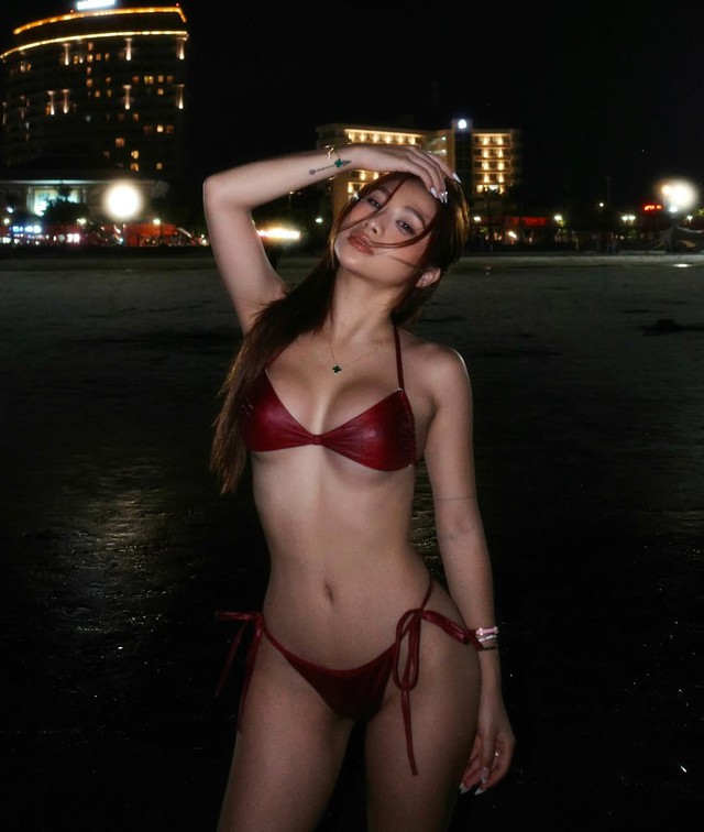 Louis Phạm diện bikini đỏ bốc lửa, body "cháy" hơn cả thời tiết mùa hè, tình tứ bên bạn trai Việt kiều- Ảnh 1.