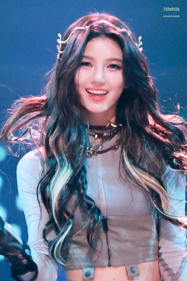 Bị triệt đường làm idol, nữ thần lai nhóm NewJeans "về vườn" kết hôn luôn rồi?- Ảnh 7.