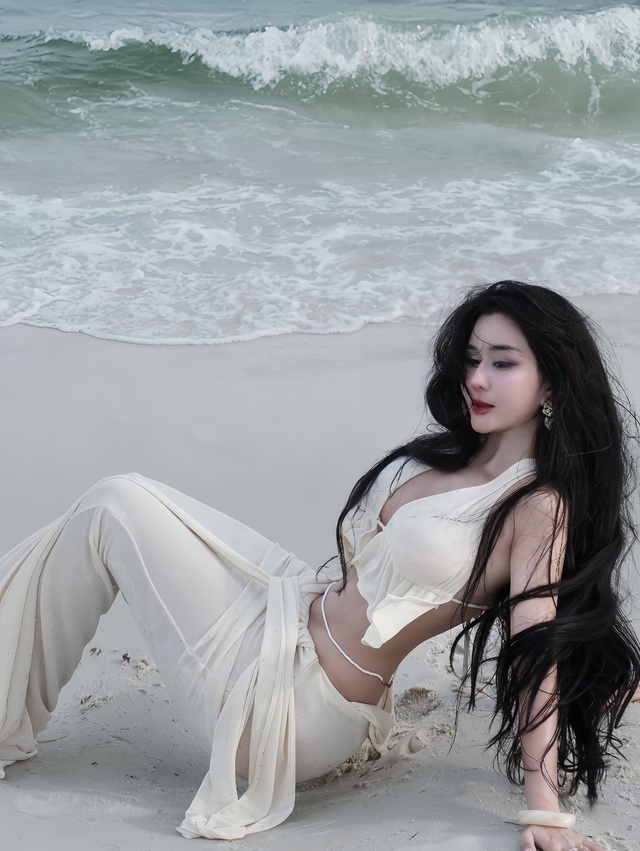 "Cực phẩm" khoe dáng nuột, triệu fan ví von "tiên cá lên bờ"- Ảnh 5. "Cực phẩm" khoe dáng nuột, triệu fan ví von "tiên cá lên bờ"- Ảnh 5.