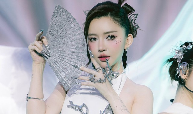 1 Em Xinh tiết lộ về Bích Phương: “Lo hết chi phí đầu tư sân khấu, dặn để dành tiền cho người khó khăn hơn”- Ảnh 6.