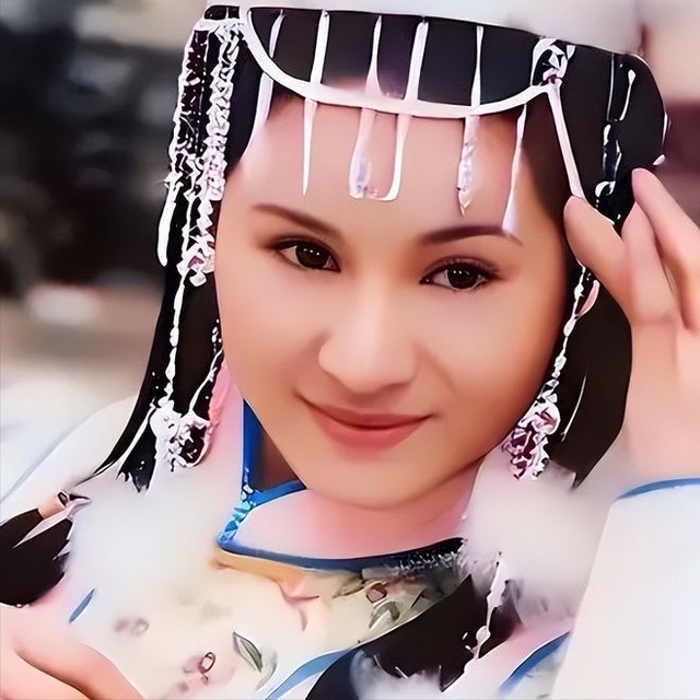 Chấn động: Nữ diễn viên tung 20 clip nóng với 30 "ông lớn" showbiz- Ảnh 2. Chấn động: Nữ diễn viên tung 20 clip nóng với 30 "ông lớn" showbiz- Ảnh 2.