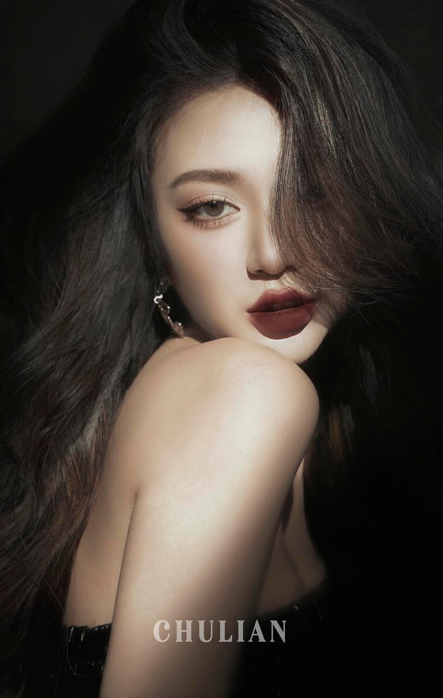 "Cực phẩm" tái xuất, streamer Chi Củ Cải gây chấn động nhan sắc với góc nghiêng "thần thánh" tựa tiên tỉ!- Ảnh 1. "Cực phẩm" tái xuất, streamer Chi Củ Cải gây chấn động nhan sắc với góc nghiêng "thần thánh" tựa tiên tỉ!- Ảnh 1.