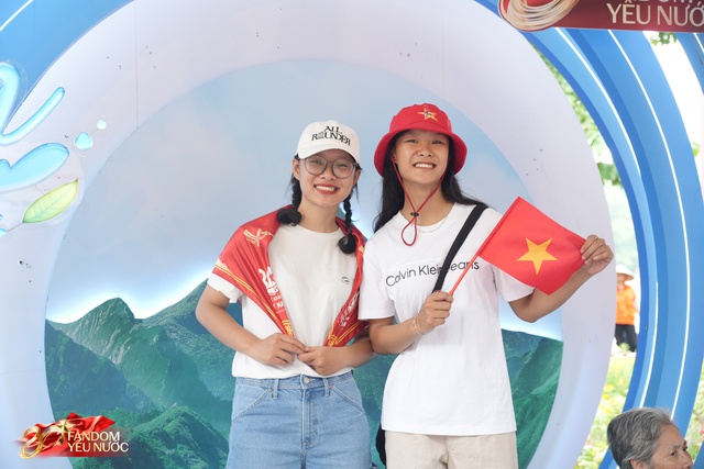 Lên "full giáp" Yêu Nước đến concert Quốc gia ngay bây giờ, 80 năm có 1 lần phải thế!- Ảnh 15.