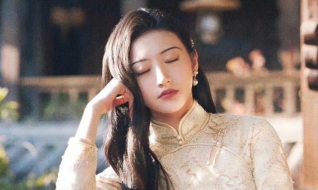 Muốn sống yên thì né 5 phim ngôn tình "đầu voi đuôi chuột" này ra, cho tiền tỷ cũng đừng xem- Ảnh 3.