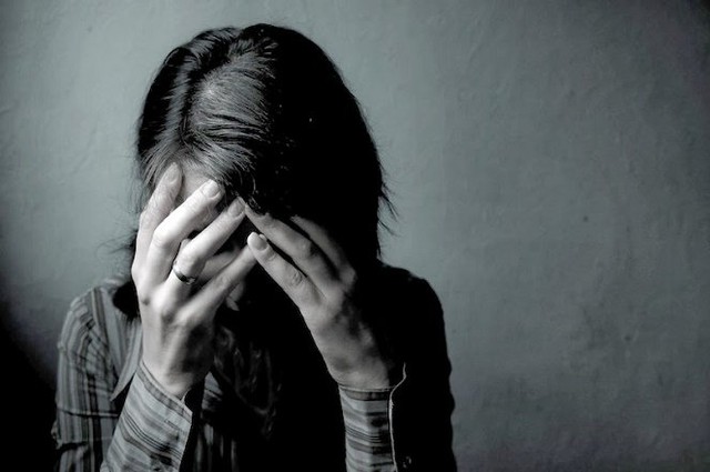 Cuộc chiến thầm lặng: "Cứ 40 giây, một người chết do tự sát": Làm sao để cứu những người đang bên bờ vực thẳm?- Ảnh 2.