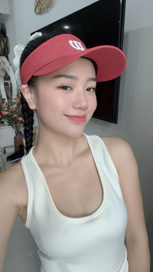 Mai Linh Zuto "show" mặt mộc, ngày càng giản dị, fan nam ngỡ ngàng- Ảnh 11. Mai Linh Zuto "show" mặt mộc, ngày càng giản dị, fan nam ngỡ ngàng- Ảnh 11.