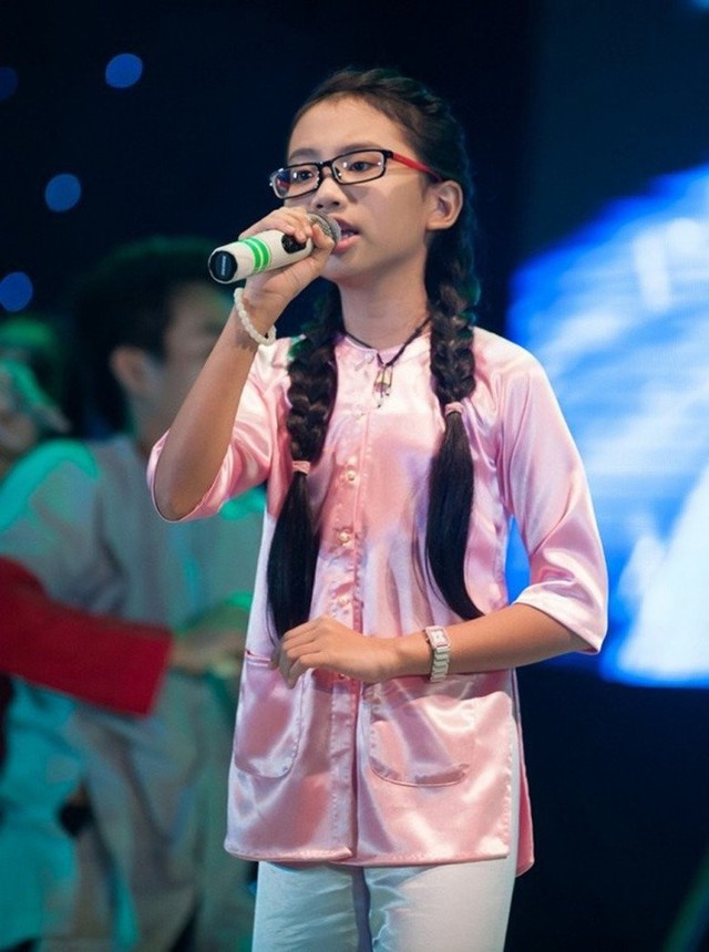 Ca sĩ miền Tây đắt show nhất hiện tại: 2 lần diễn Đại lễ A50 - A80, kiếm ít nhất 11 tỷ/ năm- Ảnh 1.
