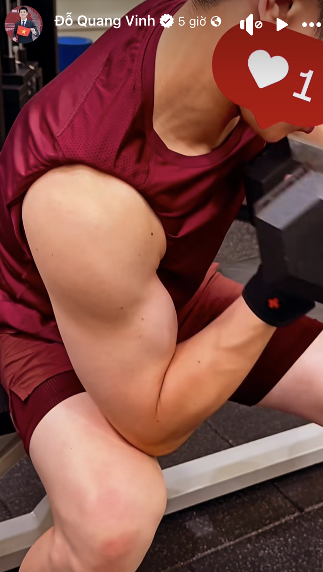 “Bố đơn thân nghìn tỷ” nhà bầu Hiển khoe body săn chắc, hoa hậu Đỗ Mỹ Linh cũng phải ghen tị vì 1 điều- Ảnh 1.