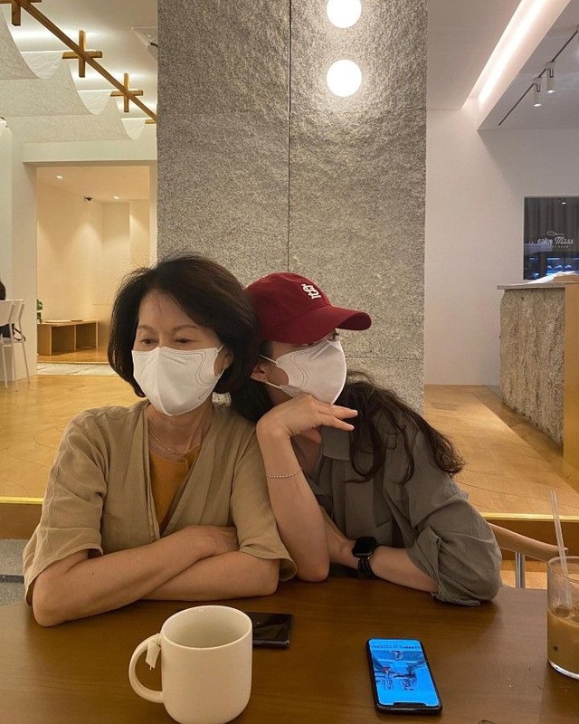 Thiếu tiền không phải nỗi lo của tuổi trung niên, 3 thứ này mới khiến họ mất ăn mất ngủ- Ảnh 2.