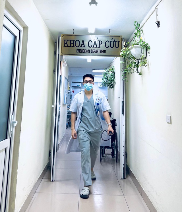 Bác sĩ nội trú Nội tim mạch tốt nghiệp loại Giỏi và màn tua nhanh 14 năm "kịch bản phim cũng phải rén"- Ảnh 1.