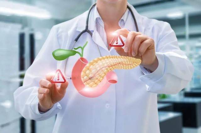 Người đàn ông bị ung thư tuyến tụy sau những lần "tự thưởng: Thấy 4 triệu chứng bất thường này sau ăn cần  khám- Ảnh 2.