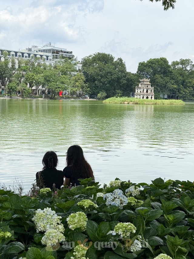 HOT: Xuất hiện nhiều nàng thơ tại vị trí “trái tim” của Hà Nội- Ảnh 13.