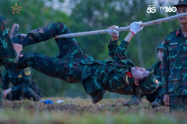 Sao Nhập Ngũ 2025: Trang Pháp dẻo dai, Diệu Nhi giữ vững phong độ- Ảnh 2.