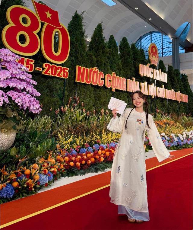 Phương Mỹ Chi phải truyền nước- Ảnh 4.