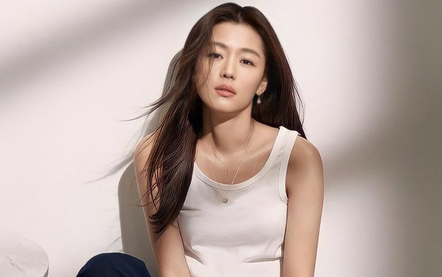 Ảnh siêu hot của Jeon Ji Hyun: Họ có thể nói xấu tôi, nhưng không thể nói tôi xấu- Ảnh 8.