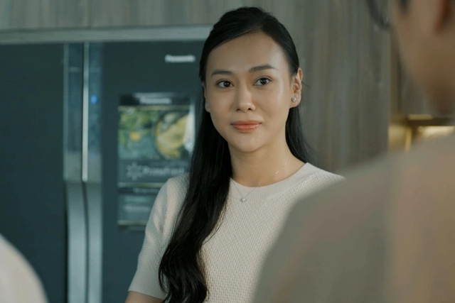 Phương Oanh vợ Shark Bình đã làm gì trên mặt vậy?- Ảnh 1.