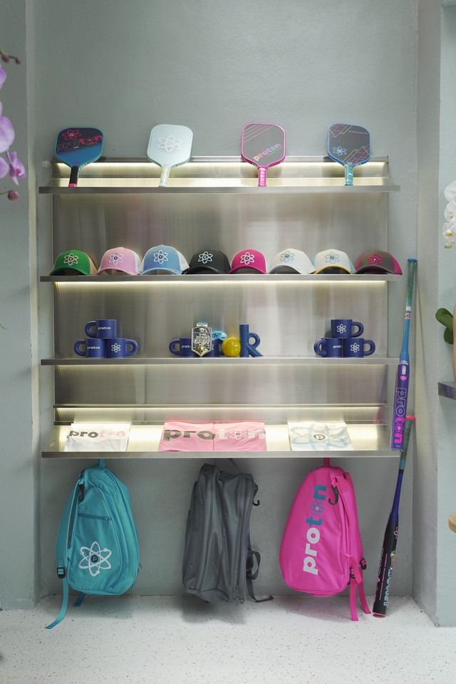 Proton Flagship Store: Tổ hợp mua sắm, cafe và art gallery đầu tiên cho cộng đồng pickleball Hà Nội- Ảnh 3.