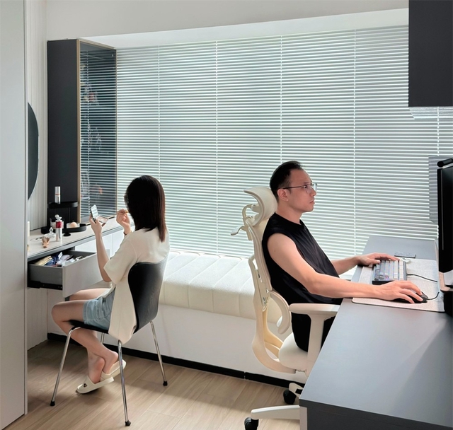 Cặp vợ chồng cải tạo phòng trống thành không gian sống chill, dân tình tấm tắc khen đẹp và thiết thực- Ảnh 3.
