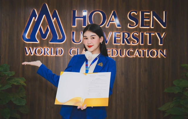 Hoa hậu Việt vừa đăng quang đã nhận rổ gạch đá: Suýt bị tước vương miện, kết hôn với BTV điển trai như tài tử- Ảnh 3.