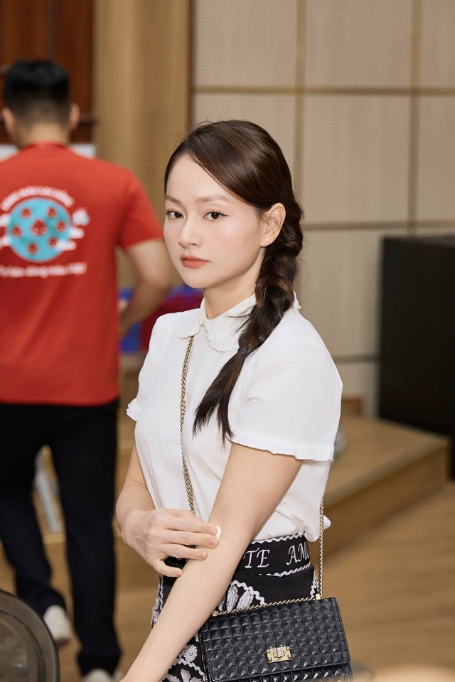 Lộ thái độ của Lan Phương sau phiên toà xét xử tranh chấp vụ ly hôn với chồng Tây- Ảnh 3.