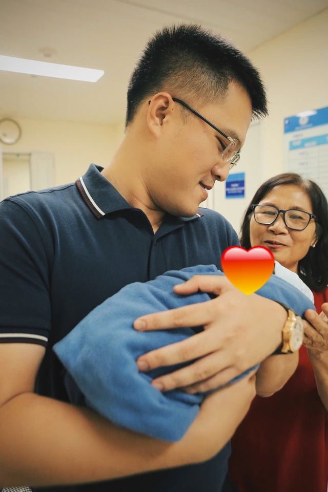 Hoa hậu Việt Nam vừa sinh con trai đầu lòng, không thể ngờ ngày em bé chào đời lại "định mệnh" thế này!- Ảnh 5.