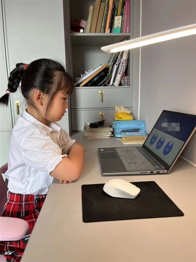 Bà mẹ Biên Hoà "xin": Đừng ra đề bài tả về MẸ được không? Đọc tờ giấy đính kèm mà cười 3 ngày chưa xong!- Ảnh 2.