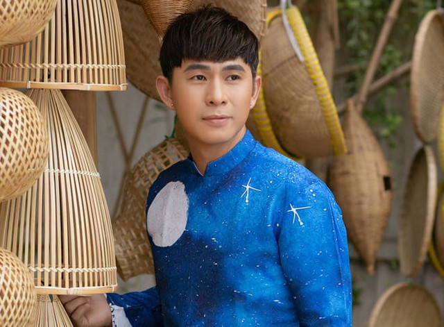 "Ông vua miền Tây" từng đem bao tải đi đựng tiền cát-xê, điêu đứng vì tài sản tiêu tan do chơi chứng khoán- Ảnh 2.