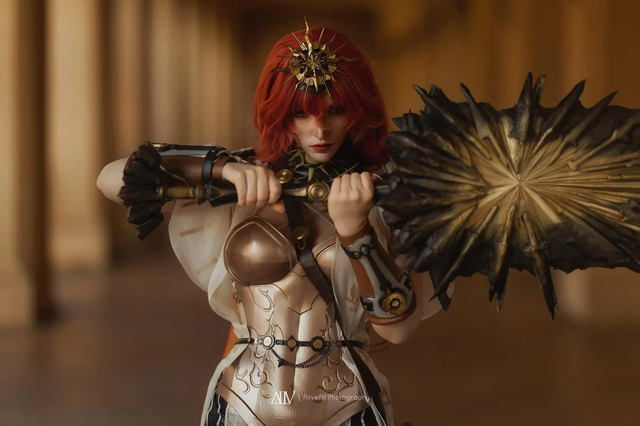 Cosplay nhân vật khó bậc nhất game, nữ coser khiến người xem "sốc" vì quá đẳng cấp- Ảnh 2.