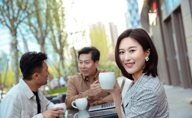 Phụ nữ "lão hóa chậm" về cơ bản thích ăn 2 thực phẩm này, những ai ăn cả 2 đều là người trẻ rất lâu- Ảnh 1.
