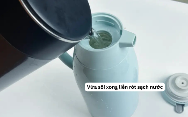 Hết cứu nổi 5 lỗi tày trời khi dùng ấm nước siêu tốc: Tuổi thọ tụt dốc, còn dễ sinh bệnh- Ảnh 2.