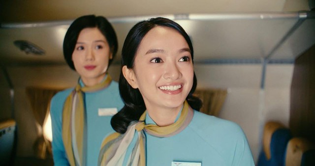 Thân thế "minh tinh" 1m55 trong Tử Chiến Trên Không: Mẹ cũng là tiếp viên hàng không, con hoá thân giống đến 99%- Ảnh 1.