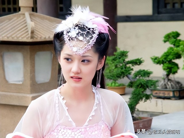 "Mợ chảnh" Jeon Ji Hyun đang giẫm lên chính vết xe đổ của Jang Na Ra 16 năm về trước- Ảnh 6. "Mợ chảnh" Jeon Ji Hyun đang giẫm lên chính vết xe đổ của Jang Na Ra 16 năm về trước- Ảnh 6.