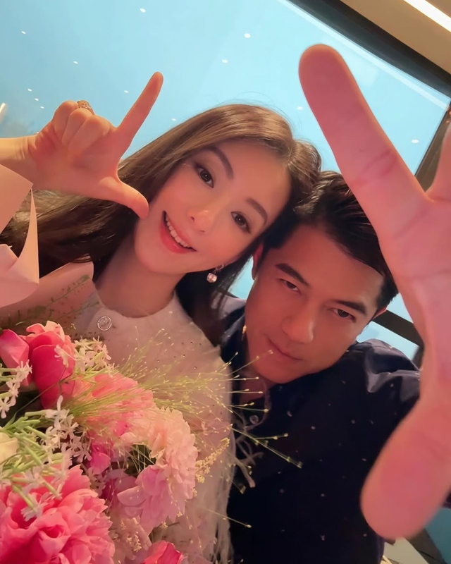 “Thánh keo kiệt” showbiz quay ngoắt 180 độ khi vợ mang bầu con trai!- Ảnh 1. “Thánh keo kiệt” showbiz quay ngoắt 180 độ khi vợ mang bầu con trai!- Ảnh 1.