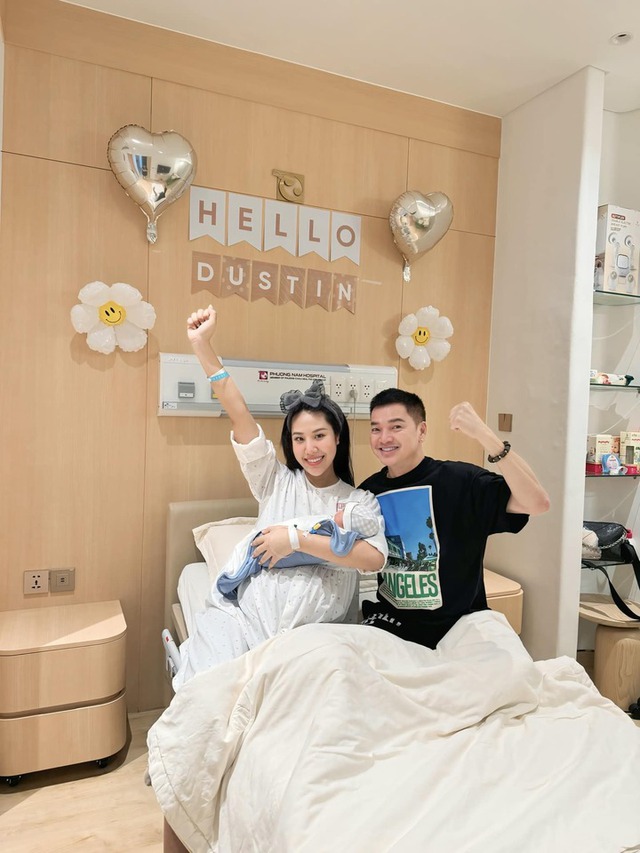 Sao nam U70 "lão hóa ngược", trẻ như thanh niên: Hạnh phúc bên vợ kém 37 tuổi- Ảnh 3.