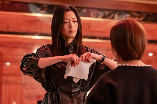 Khó cứu Jeon Ji Hyun: Mất trắng 854 tỷ sau 1 đêm, bị công ty quản lý "mang con bỏ chợ"- Ảnh 3.