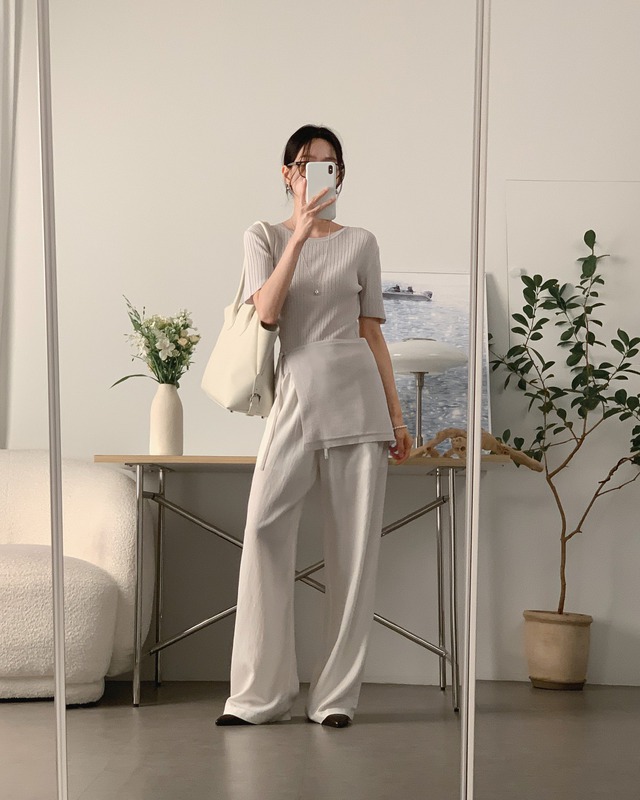 10 set đồ mùa thu màu trung tính dành cho những ai thích sự đơn giản, tinh tế- Ảnh 7.