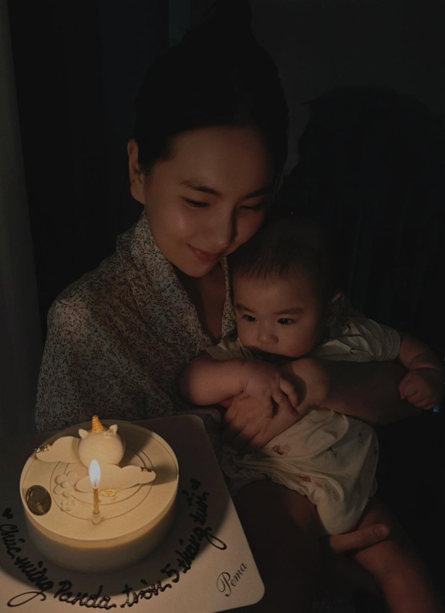 Chú bé Panda vèo 1 cái đã tròn 5 tháng tuổi, MC Mai Ngọc có những chia sẻ khiến nhiều mẹ bỉm đồng cảm- Ảnh 1.
