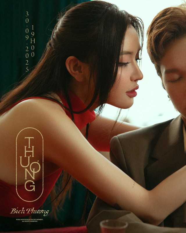 Bích Phương công khai ôm một chàng trai, có phải Tăng Duy Tân?- Ảnh 1.