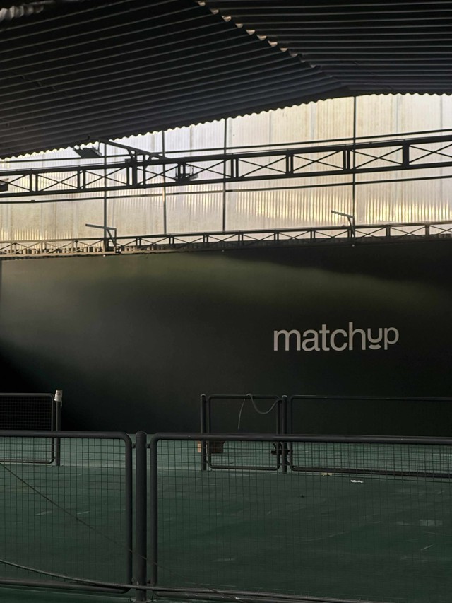 Trịnh Linh Giang "nhá hàng" sân pickleball của mình, trông khác gì "ở bển" đâu- Ảnh 2.