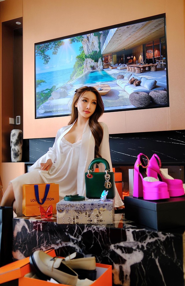 Chân dung nữ CEO chiến đét ở Fancy Pickleball #withGalaxy: Diện cây đồ 10 triệu, vibe phú bà nhìn là biết- Ảnh 14.
