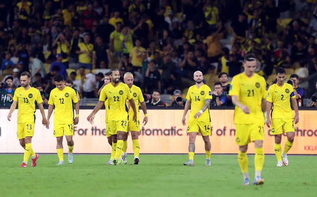 AFC ra phán quyết mới nhất vụ LĐBĐ Malaysia sử dụng tài liệu giả nhập tịch cầu thủ trận đá với tuyển Việt Nam- Ảnh 1.