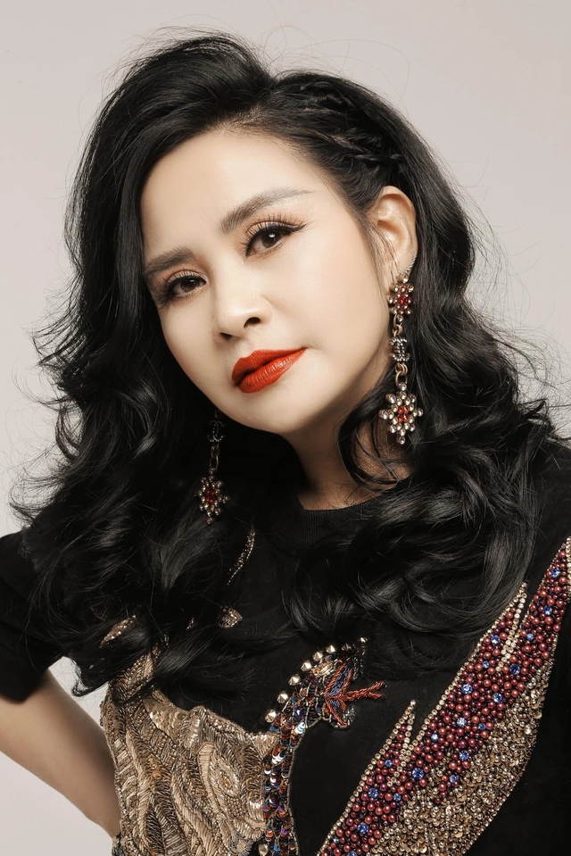 Diva đầu tiên được phong NSND: Sở hữu nhà mặt tiền Tây Hồ cực xịn, sau 3 lần đò đã tìm thấy hạnh phúc- Ảnh 4.