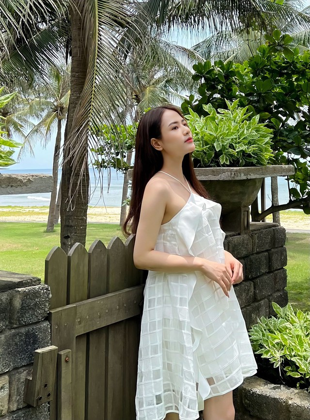 Đời thực xinh nhất của "cô hàng xóm" đã có chồng vẫn khiến tổng tài sở hữu du thuyền si mê- Ảnh 11.