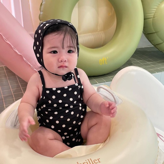 Dấu hiệu cho thấy em bé của bố mẹ sắp biết nói- Ảnh 1.