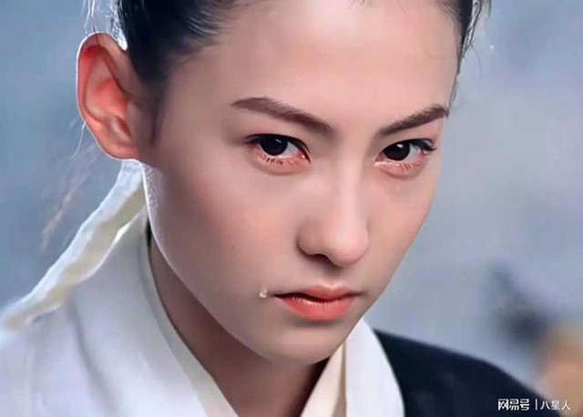 "Ông lớn" tiết lộ về Trương Bá Chi: "Cơ thể của cô ấy có vấn đề"- Ảnh 1.