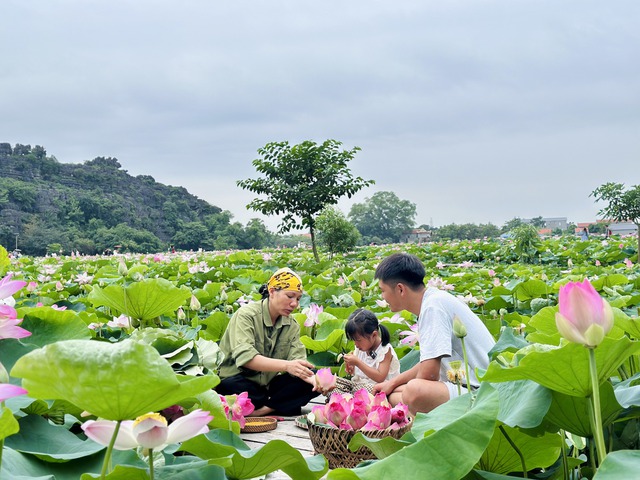 Ông bố nói về quyết định khó khăn khi cho con gái 5 tuổi "bỏ phố về quê" ở "Cha con vạn dặm"- Ảnh 3.