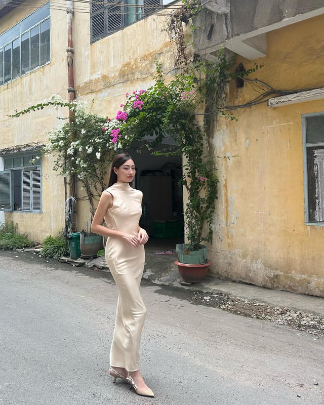 Tham khảo 10 set váy mùa thu trẻ xinh mãn nhãn từ sao Việt- Ảnh 7.