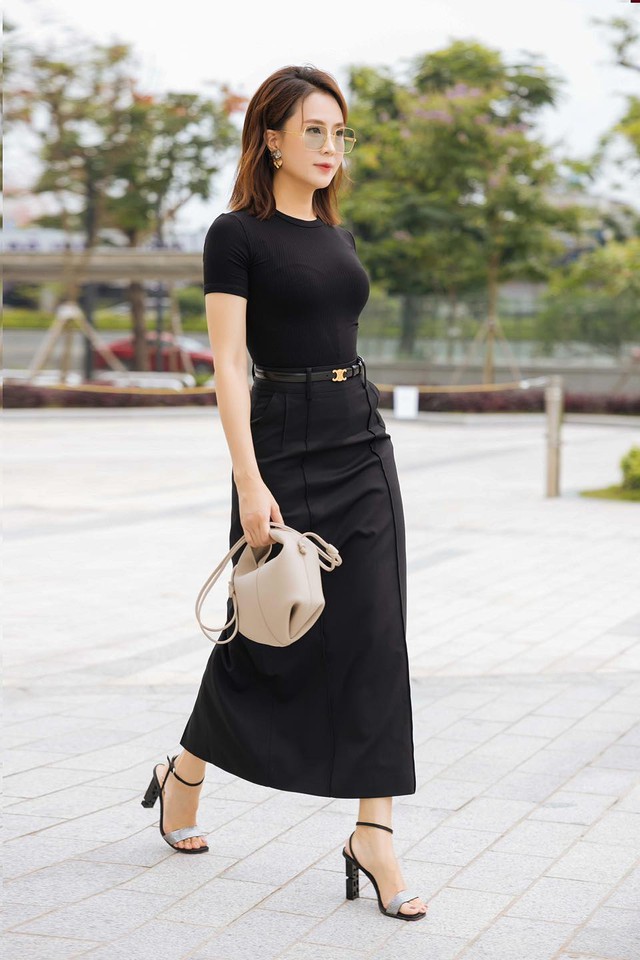 Hồng Diễm được khen không ngớt về nhan sắc tuổi 42, phong cách thời trang cực trẻ trung và thanh lịch- Ảnh 17.